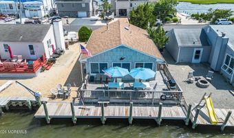 281 Sandlewood Dr, Bayville, NJ 08721
