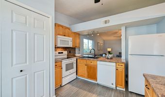 582 AQUATIC Dr, Atlantic Beach, FL 32233