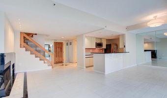 1530 KEY Blvd #1321, Arlington, VA 22209