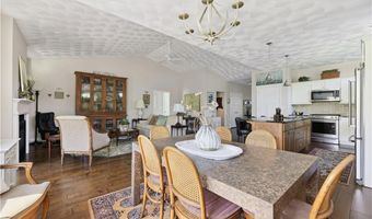 55 Morningside Dr, North Kingstown, RI 02852