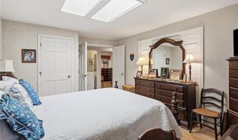 115 Pine Glen Dr, East Greenwich, RI 02818