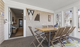 110 Sea View Ave, North Kingstown, RI 02852