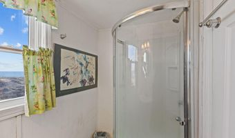 202 Glenn St, Atlantic Beach, NC 28512