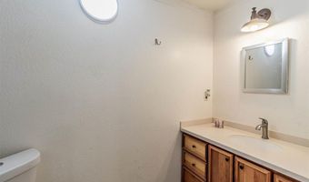 612 Lovers Ln, Aztec, NM 87410