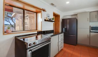 1063 S Big Bear Rd, Benson, AZ 85602