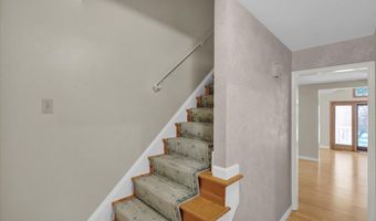 802 APPLE Dr, Reading, PA 19610