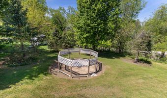 2665 Sun Rdg, Asbury, IA 52002