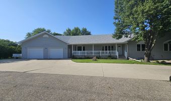 512 W Melgaard Rd, Aberdeen, SD 57401