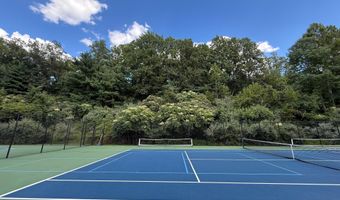 20 MALLARD Ln, Bedminster, NJ 07921