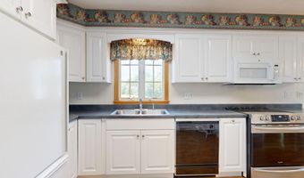 8 Fahi Pond Rd, Anson, ME 04958