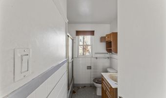 1800 Chopsey Hill Rd, Bridgeport, CT 06606