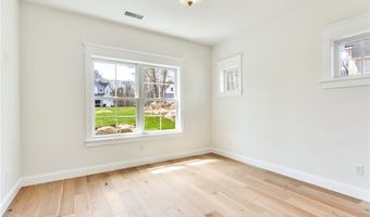 63 Forrest Ln, Charlestown, RI 02813