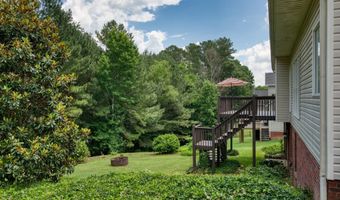 200 AVALON Ln, Anniston, AL 36207