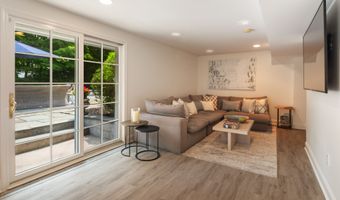 10 Duffys Ln, Darien, CT 06820
