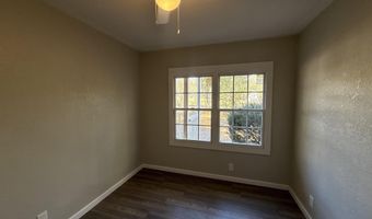 32 Slate St, Atmore, AL 36502