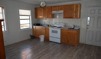 112 S Hutchinson Ave, Adel, GA 31620