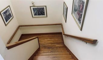 33 College Hill Rd 10, Warwick, RI 02886