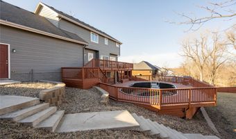 923 S 10th St, Adel, IA 50003
