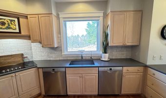 480 Maple Hill Rd, Auburn, ME 04210