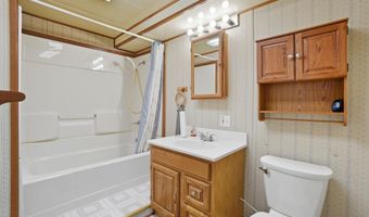 3928 County Road 60 Rd, Auburn, IN 46706