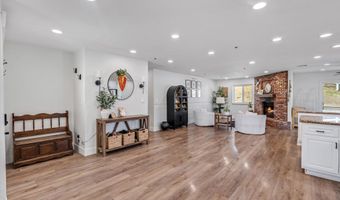2807 Clanfield St, Acton, CA 93510