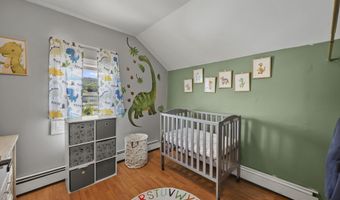 27 Albert St, Adams, MA 01220