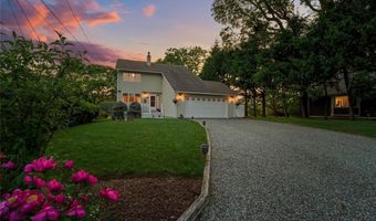 236 Indian Trl, Narragansett, RI 02874