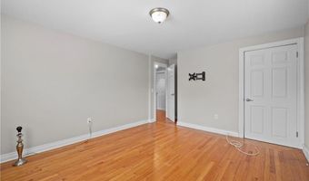 21 Delway Rd, East Providence, RI 02914