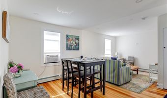 5 Howard St 2, Newport, RI 02840