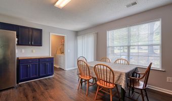 502 Usher Ct, Boiling Springs, SC 29316