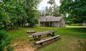 3235 Lakeview Dr, Allegan, MI 49010