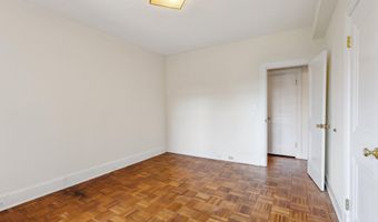 4000 CATHEDRAL Ave NW 605B, Washington, DC 20016