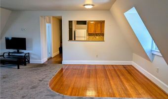 412 Bellevue Ave #7, Newport, RI 02840