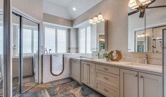 3784 Lakeway Ct, Addison, TX 75001