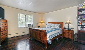 460 Lexington Ave APT 201, Bridgeport, CT 06604