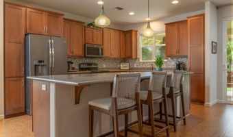 11 Olina St, Kahului, HI 96732