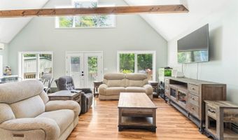 75 Marsh Rd, Belfast, ME 04915