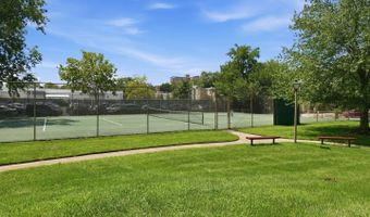 200 N PICKETT St #1414, Alexandria, VA 22304