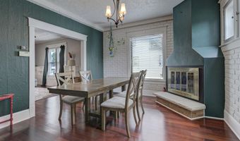 914 W 4TH St, Appleton, WI 54914