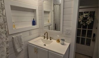 212 N Main St, Ansonia, OH 45303