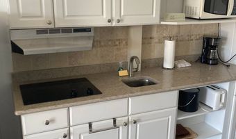 2136 Montauk Hwy 202, Amagansett, NY 11930