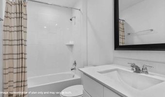 407 Emma St, Angleton, TX 77515
