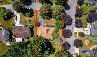 3 Carleton Ct, Amherst, NY 14221