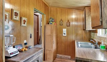 498 Lakeview Rd, Bayview, ID 83803