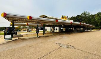 210 W Calhoun St, Bruce, MS 38915