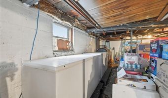 170 Franklin St, Bristol, RI 02809