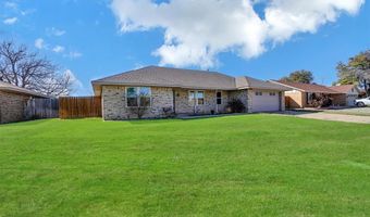 605 Cambridge Dr, Altus, OK 73521