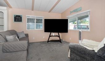 135 Beechwood Ln, Oceanside, CA 92054