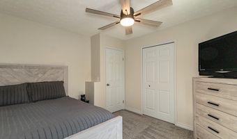 911 Lloyd Ave, Aurora, OH 44202