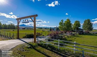 39 Nez Perce Dr, Cody, WY 82414